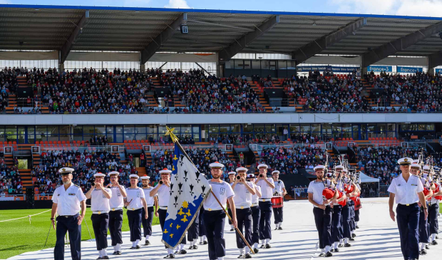 Le bagad de Lann Bihoué à la Grande Parade du Festival Interceltique de Lorient (Morbihan)