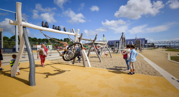 Aire de jeux pour enfants à Lorient La Base