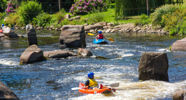 Kayak au Parc d'eaux vives à Inzinzac-Lochrist