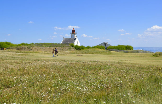 Le phare de la Pointe des Chats sur l'île de Groix (Morbihan)