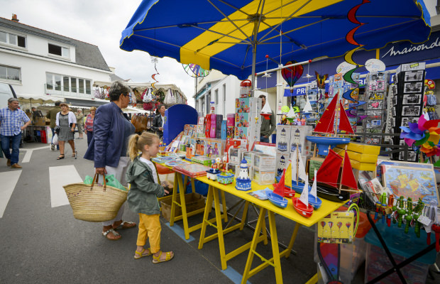 Le marché de Larmor-Plage, chaque dimanche matin (Morbihan)