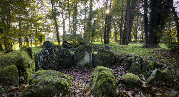 Mégalithe et tumulus, Quéven