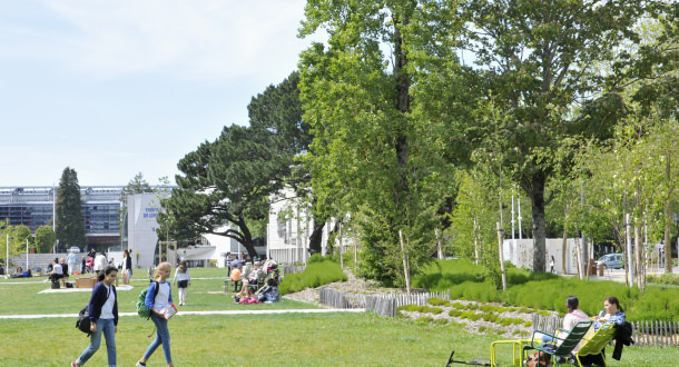 Le Parc Jules Ferry dans le centre-ville de Lorient (Morbihan)