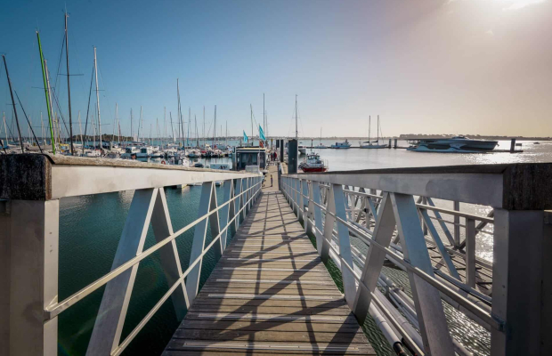 Passerelle du port de plaisance de Kernevel, Larmor Plage