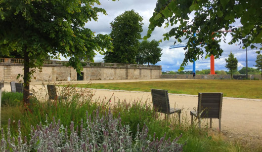 La Place d'Armes dans l'Enclos du Port à Lorient.