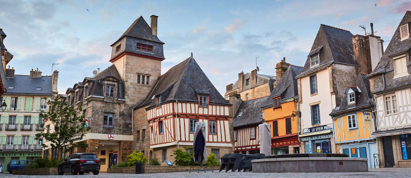 Place Terre-au-Duc et ses maisons médiévales à colombages à Quimper (Finistère, Bretagne Sud) - ©Alexandre Lamoureux - LBST