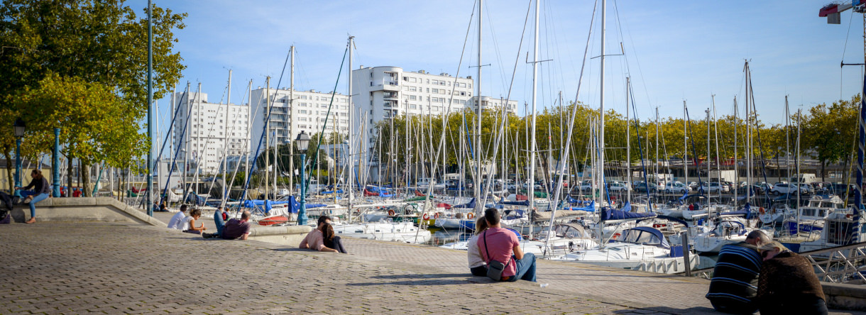 Le port de plaisance dans le centre-ville de Lorient, Quai des Indes (Morbihan)