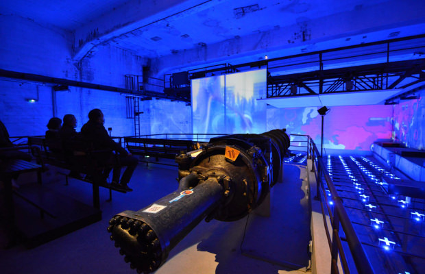 Spectacle de son et lumière, documentaire au musée du sous-marin Flore S645 à Lorient La Base (Morbihan)