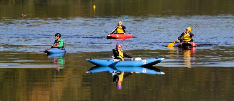 Kayaks en rivière sur le Blavet (Morbihan)