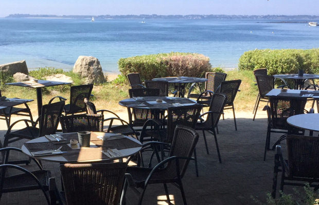 Kerguélen, terrasse face à la mer