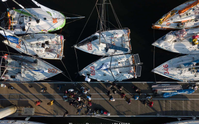 Voiliers Mini 6.50 vus de haut avant la course Plastimo Lorient Mini, à Lorient La Base (Morbihan)