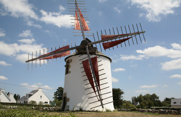 Vieux moulin sur la Ria d'Etel (Morbihan, Bretagne Sud)