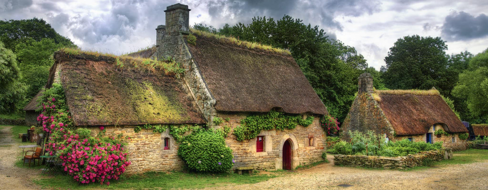 Poul Fetan, chaumières du village