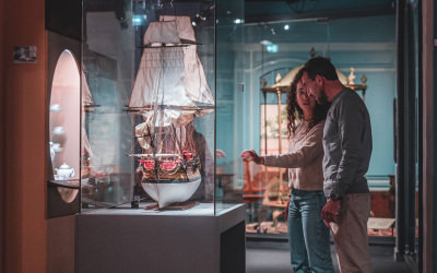 Visite du musée de la Compagnie des Indes à la Citadelle de Port-Louis (Morbihan)