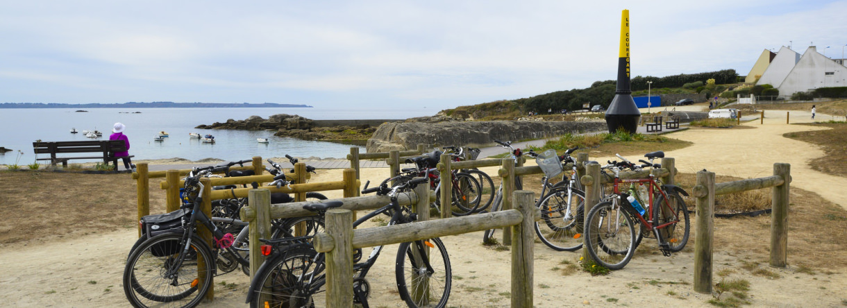 Halte au Courégant, sur la voie verte du littoral à Ploemeur.