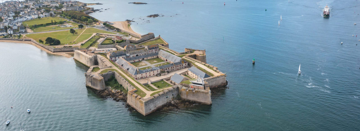 Vue aérienne de la citadelle de Port-Louis - ©Thibault Poriel - LBST