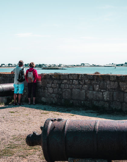 Vue sur la rade de Lorient depuis les remparts de la Citadelle de Port-Louis (Morbihan)