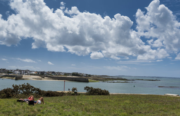 La pointe du Lohic à Port-Louis avec vue sur la petite mer de Gâvres (Morbihan)